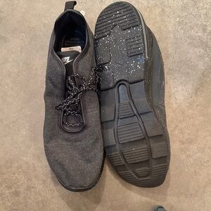 Nike Men's Black Slip-On Sneakers